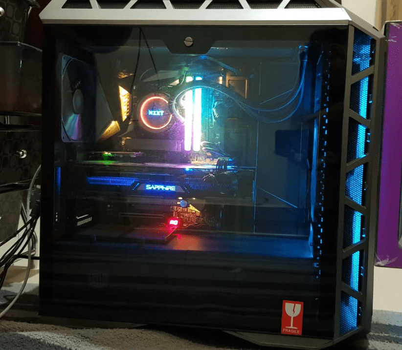 Gigabyte Z390 Aorus Ultra + i9 9900K + Sapphire Vega 64 10
